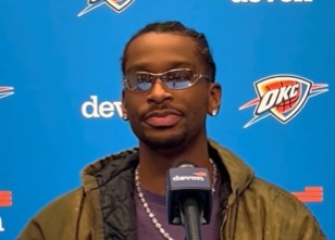  雷霆加时力克掘金，多尔特犯规遭驱逐；亚历山大复出闪耀，赛后为队友发声。 体育新闻 雷霆加时力克掘金，多尔特犯规遭驱逐；亚历山大复出闪耀，赛后为队友发声。 体育新闻