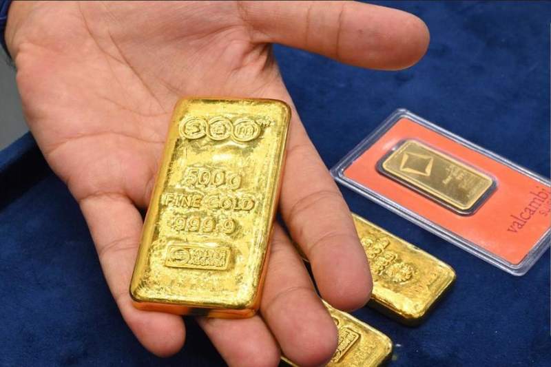  网络热议迪拜黄金折扣；中国居民亲访市场后，发现零售端价格坚挺，未见明显回落。 新闻 网络热议迪拜黄金折扣；中国居民亲访市场后，发现零售端价格坚挺，未见明显回落。 新闻 网络热议迪拜黄金折扣；中国居民亲访市场后，发现零售端价格坚挺，未见明显回落。 新闻