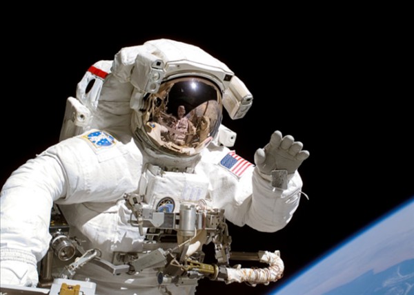  极端温度考验人体极限，零上55℃与零下55℃，究竟哪个更具挑战性。 健康养生 极端温度考验人体极限，零上55℃与零下55℃，究竟哪个更具挑战性。 健康养生