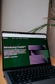  Sora融入ChatGPT的背后逻辑；从独立应用低迷到平台协同，OpenAI如何重振视频生成热潮 IT技术 Sora融入ChatGPT的背后逻辑；从独立应用低迷到平台协同，OpenAI如何重振视频生成热潮 IT技术