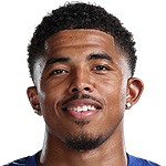  巴黎大胜切尔西，福法纳直言错误过多；次回合蓝军背水一战。 体育新闻