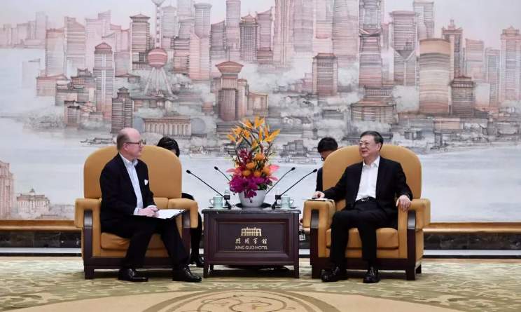  金融圈的秘密对话：一场跨越国界的战略共识之旅 新闻