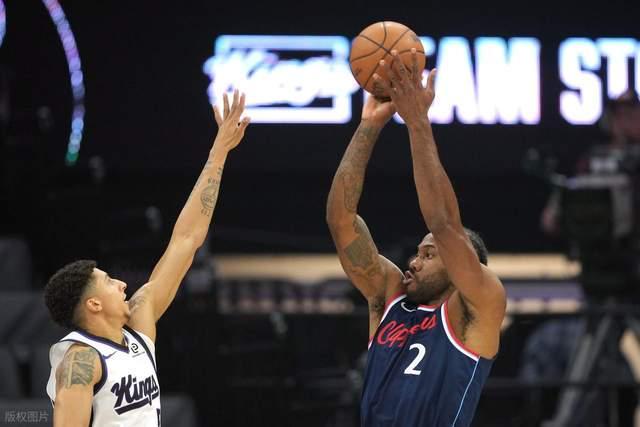  近五成命中率的秘密：一场从迷茫到蜕变的篮球叙事 体育新闻