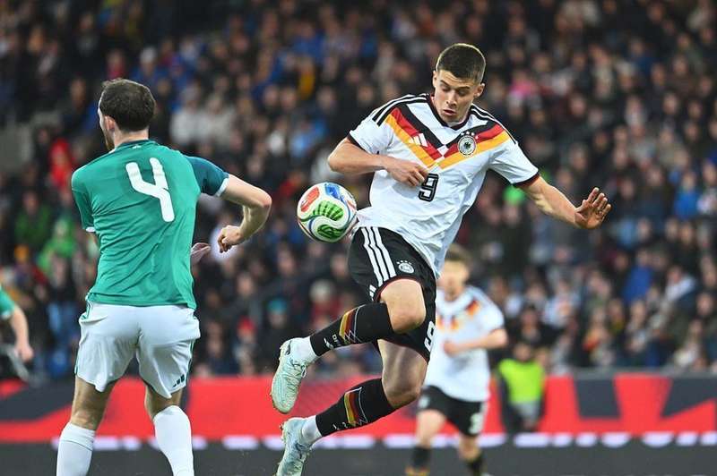  特雷索尔迪技术档案：17球神锋为何引北伦敦双雄竞折腰 体育新闻