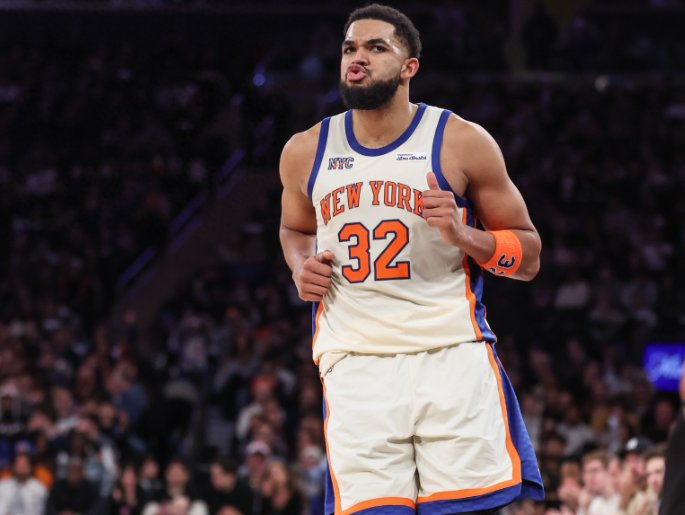  【技术解码】尼克斯整体篮球压制绿军：团队作战的胜利方程式 体育新闻