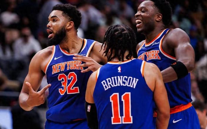  【技术解码】尼克斯整体篮球压制绿军：团队作战的胜利方程式 体育新闻