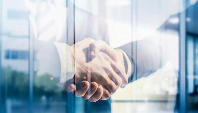  从“无资金”到“有生态”：张雪机车的产业认知升级 新闻