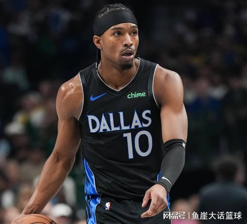  湖人输球的夜晚，一个年轻人的爆发与一个年轻人的失落 体育新闻