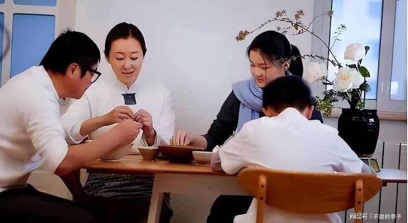  那个想当演员的女孩，她的梦想是怎么一点一点被搁置的 情感心理