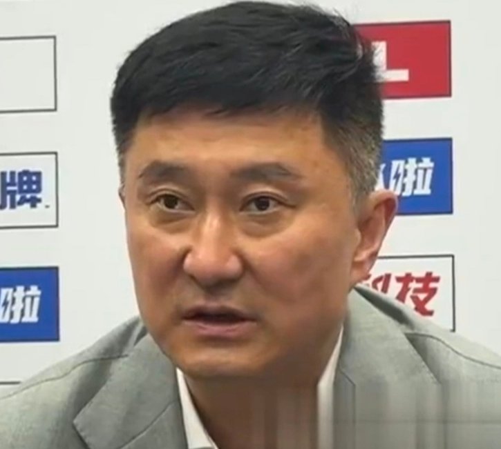  技术流深挖：广东宏远困局背后的轮转痼疾与徐昕的强势证明 体育新闻