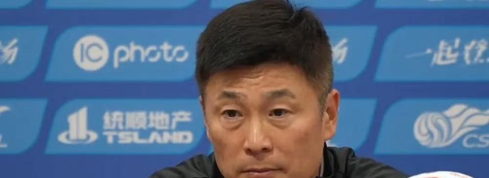  【战术拆解】李国旭的两步妙手：大连英博3:0完胜浙江背后的用人哲学 体育新闻