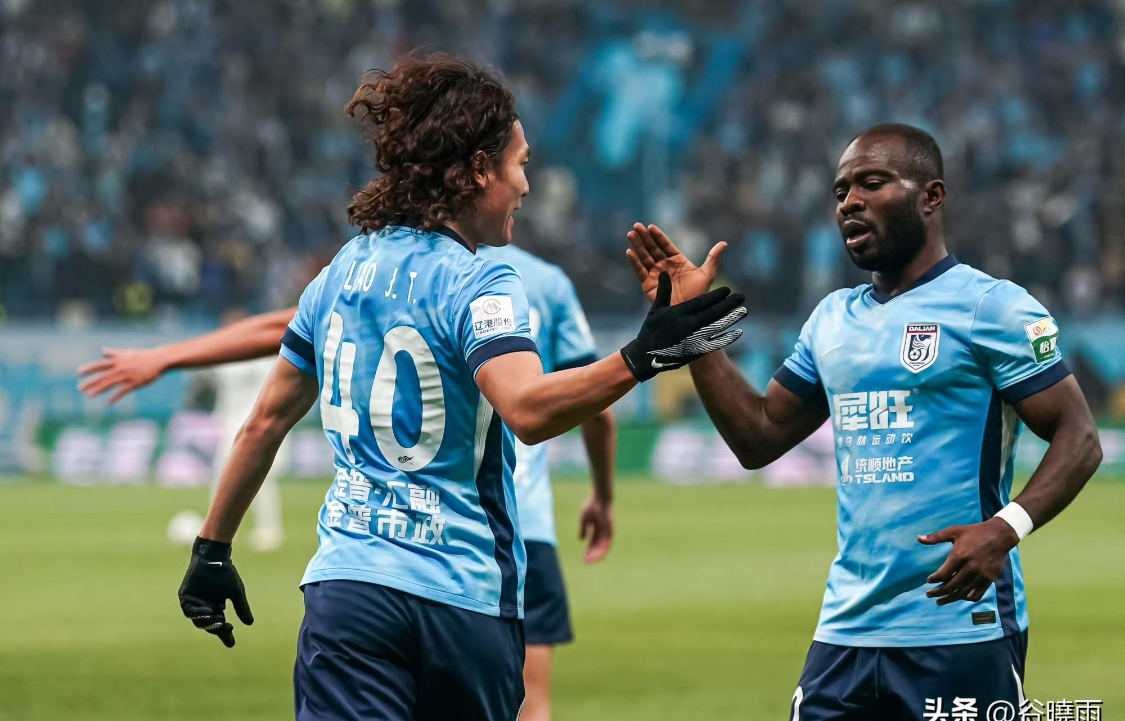  【战术拆解】李国旭的两步妙手：大连英博3:0完胜浙江背后的用人哲学 体育新闻