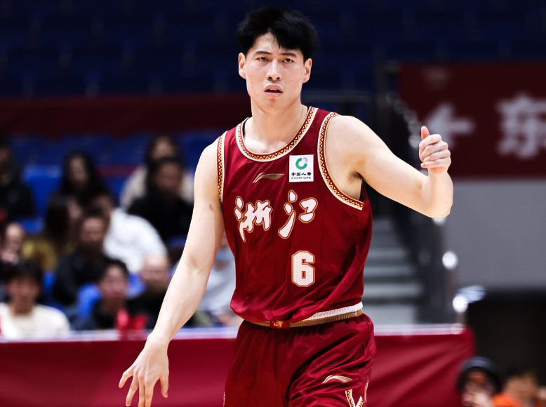  【技术深度】浙江领先14分遭逆转：关键战术失误与执行力差距全解析 体育新闻