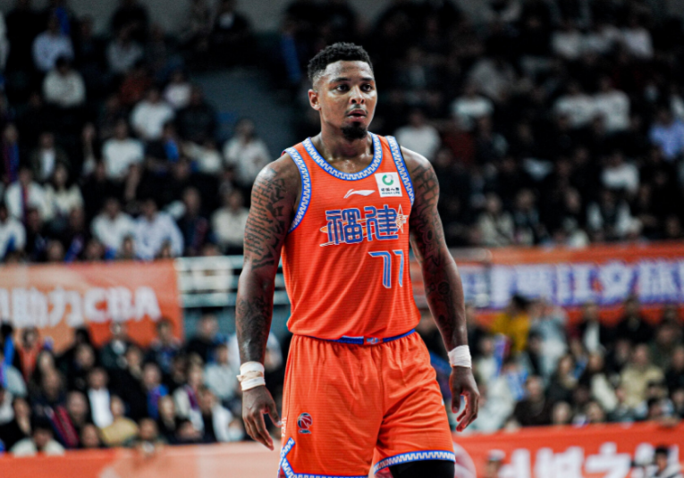  【技术深度】浙江领先14分遭逆转：关键战术失误与执行力差距全解析 体育新闻