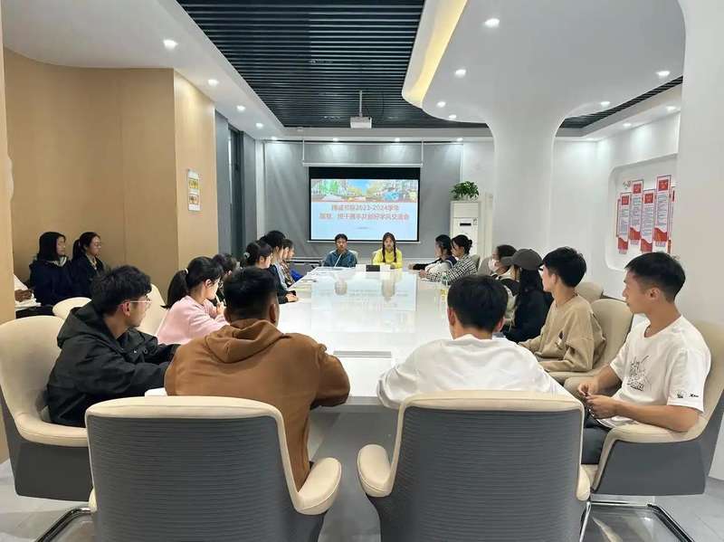 三年苛责背后的学术逻辑:导师"护犊子"的深层机制与价值重估 教育招生
